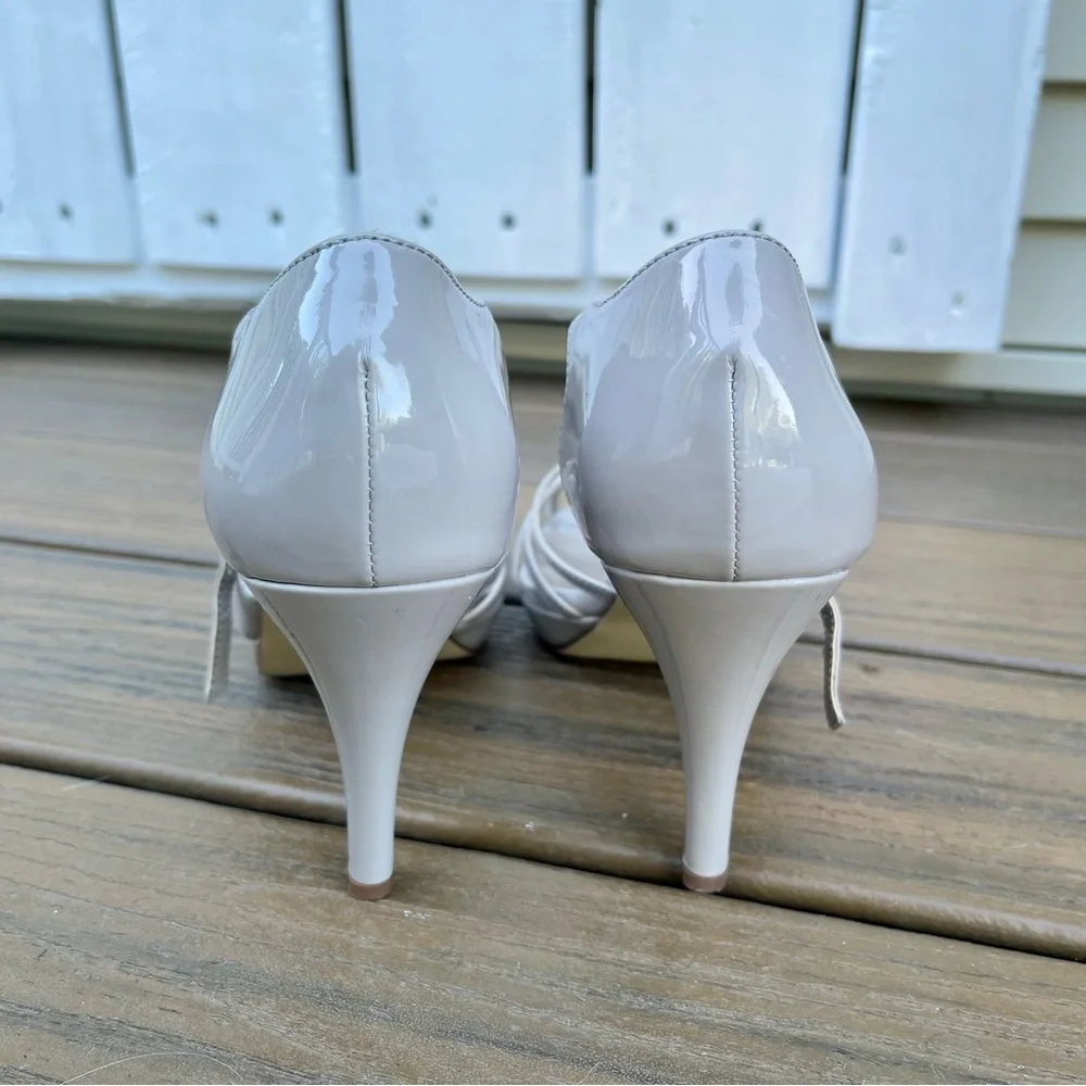 ✨ Naturalizer | taupe heels - Picture 4 of 6